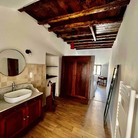Apartment Vue, Charme Et Authenticite A Bastia (Corsica)